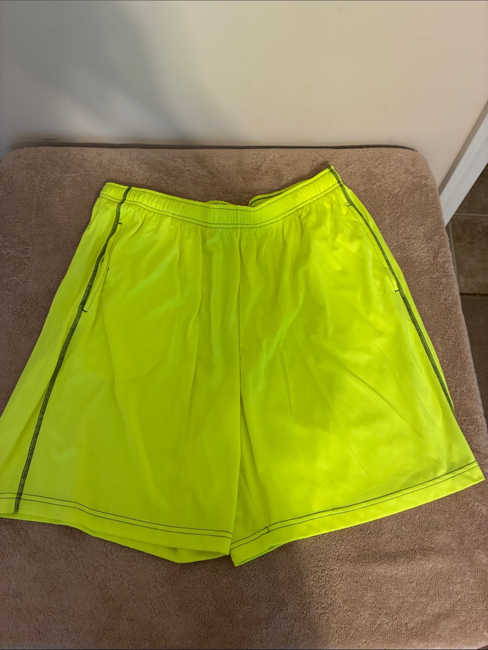 Tek Gear Neon Yellow‎ Men's XXL Athletic Shorts with Contrast Stitching